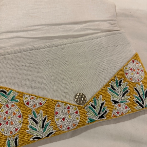 Beaded envelope clutch with chain shoulder strap - Picture 2 of 4